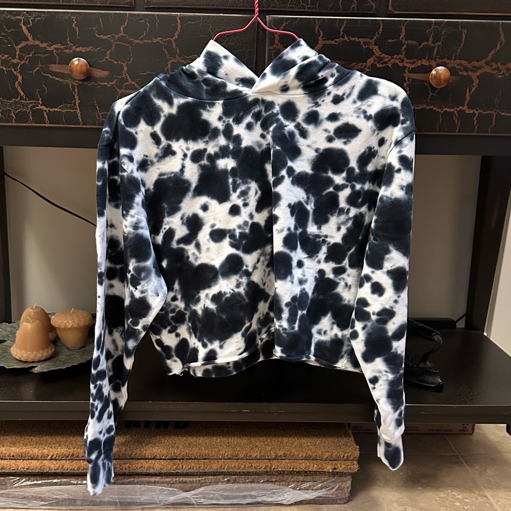 525 AMERICA women’s BORN IN BKLYN Tie Dye Crop Hoodie